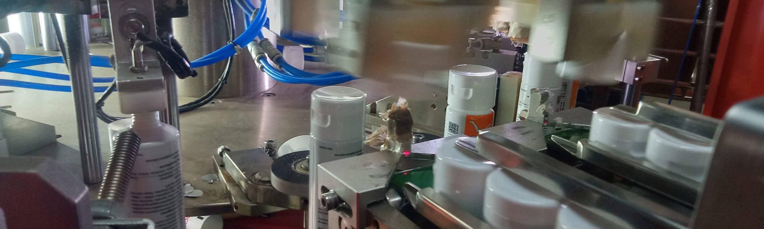 The additional process for aluseal on the orifice of the tube and applied auto capping process